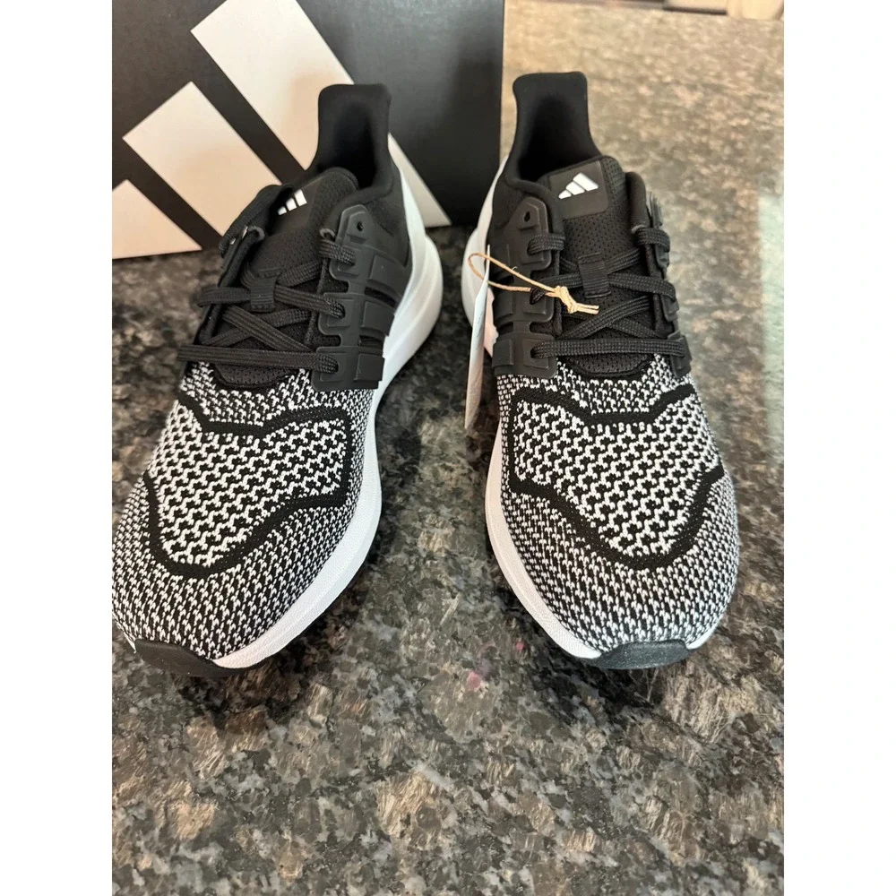 Adidas Ultradream DNA Mens Running Shoes Black White JS0313 Size‎ 8